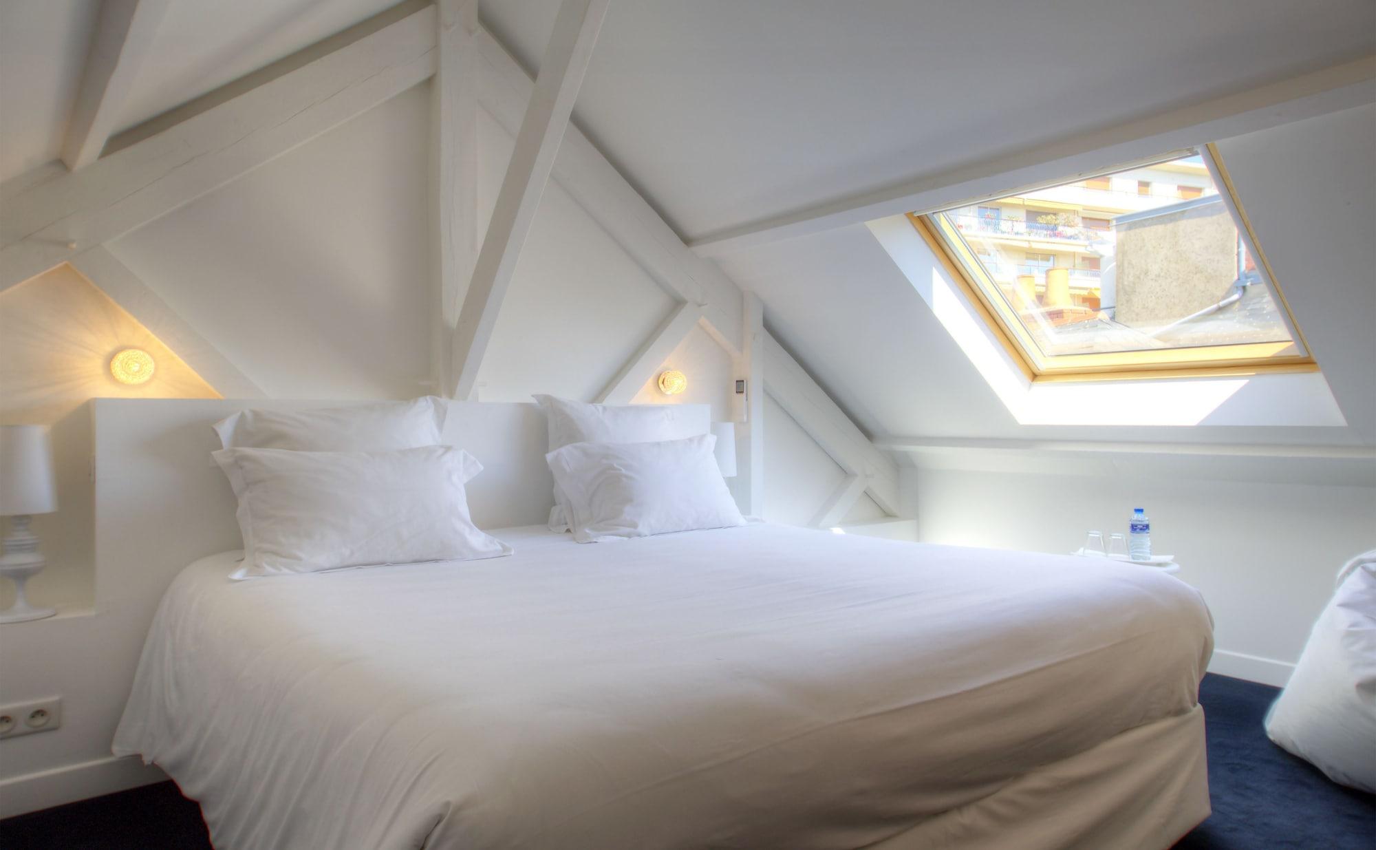 21, Foch Hotel Angers Luaran gambar