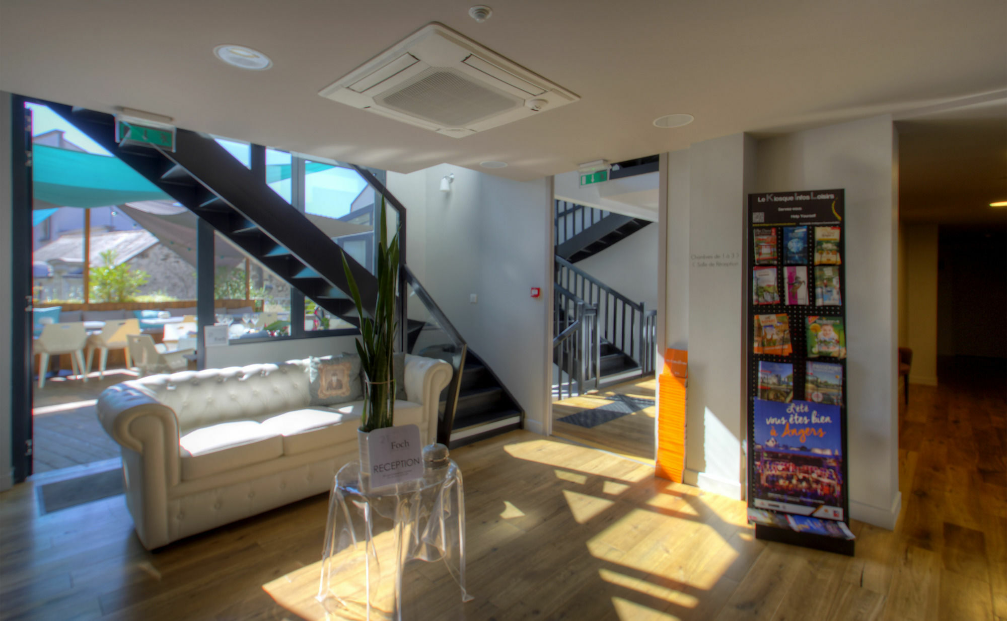 21, Foch Hotel Angers Luaran gambar